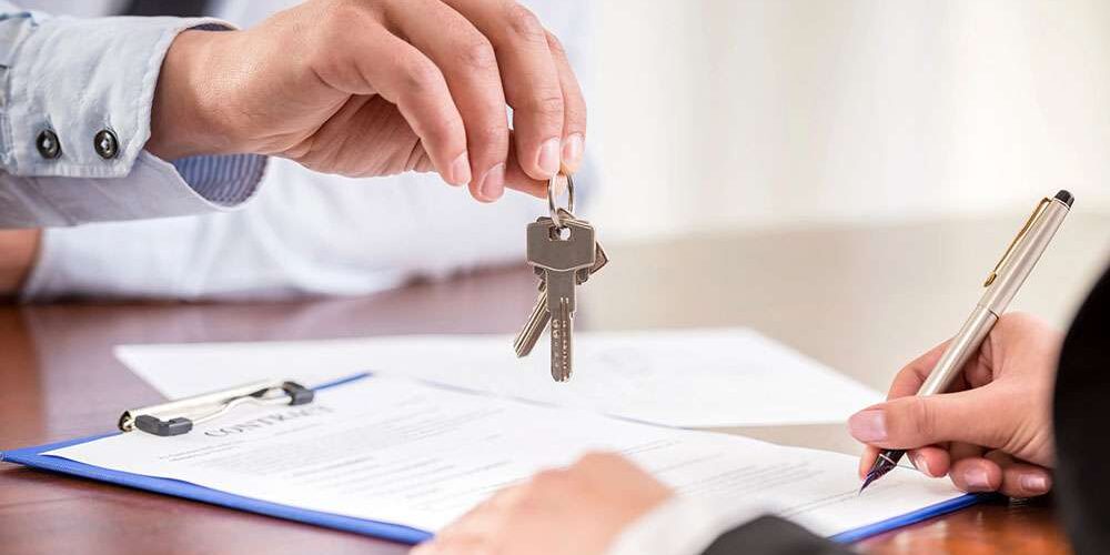 Sell your home and master the closing process with our comprehensive guide.